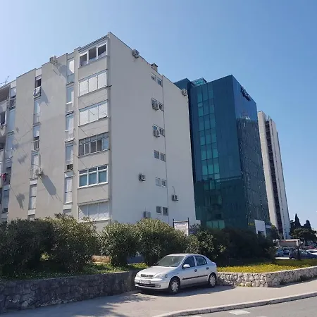 Juvella * Split